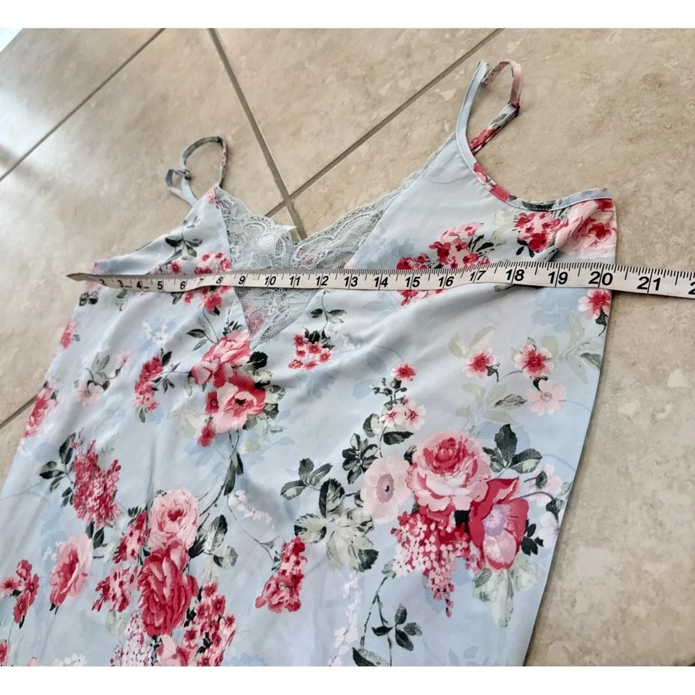 FLORA nikrooz slip